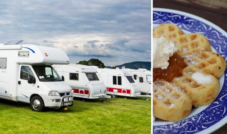 husbil husvagn på fält intill våfflor