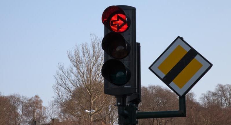 Tillräckligt tycker riksdagen.