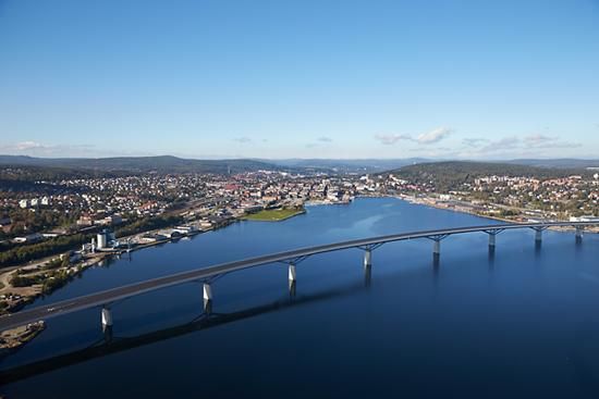 Trafikverket har gjort en obehaglig upptäckt. Den nya Sundsvallsbron som började byggas 2012 och invigdes 2015 rostar mer än beräknat.