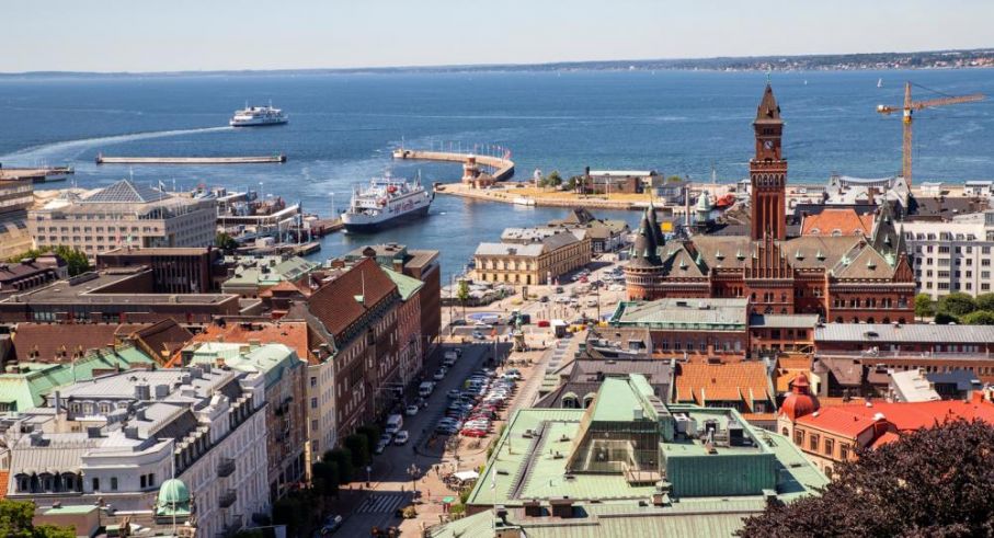 Tunneln kan bli slutet för den reguljära färjetrafiken som funnits mellan Helsingborg och Helsingör sedan mitten av 1800-talet. Foto: Helsingborgs stad