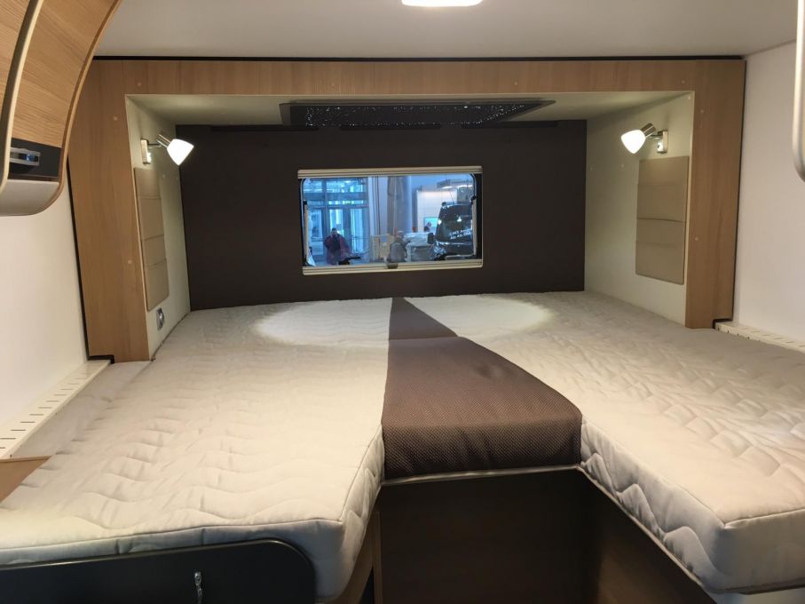 Adria Compact SLS