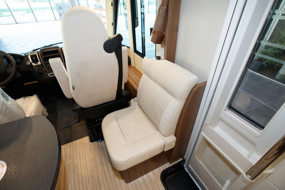 2018 Carthago c-compactline I 143