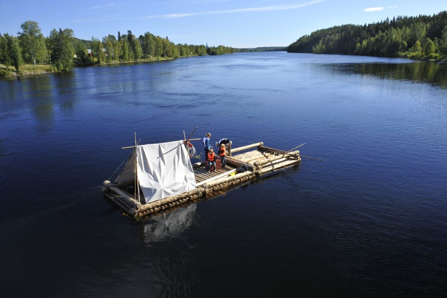 Flotte på Umeälven är en av de aktiviteter som kan förbokas. (Foto: Granö Beckasin)