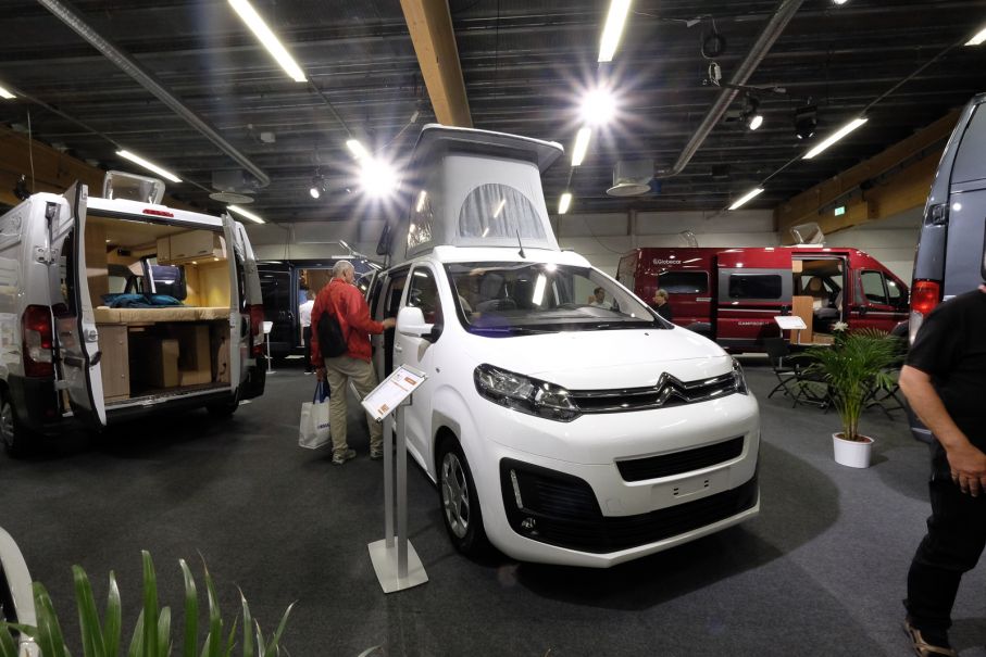En av mässans minsta husbilar. Globecar Campster.