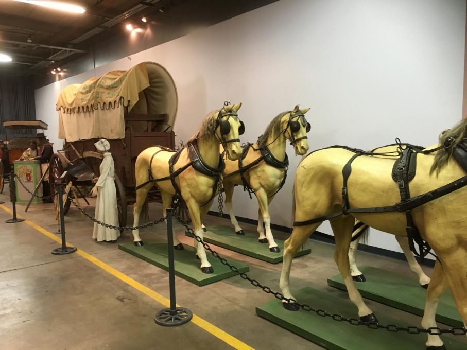 Sist men inte minst står Buffalo Bills egen "husvagn" utställd på Forney Museum of Transportation i Denver. Där finns också mängder av andra lokomotiv, cyklar, bilar och andra spännande fordon.