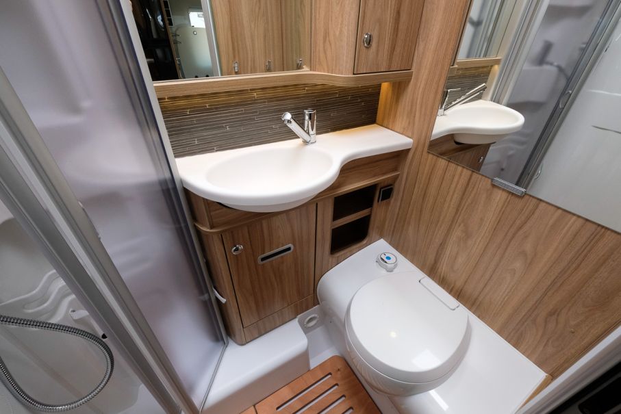 Hymer Exsis-t 588