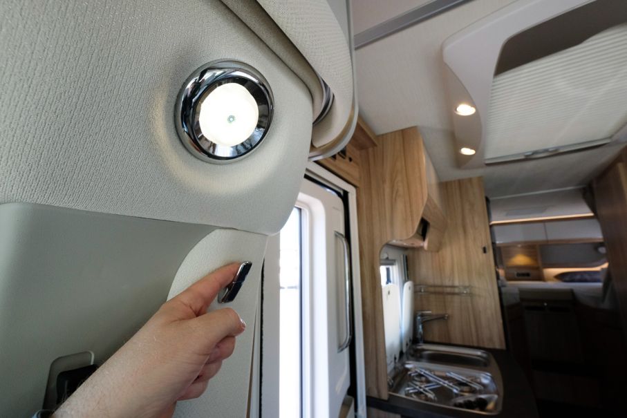 Hymer Exsis-t 588