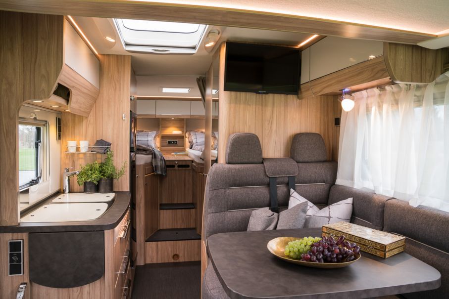 Hymermobil Exsis i588