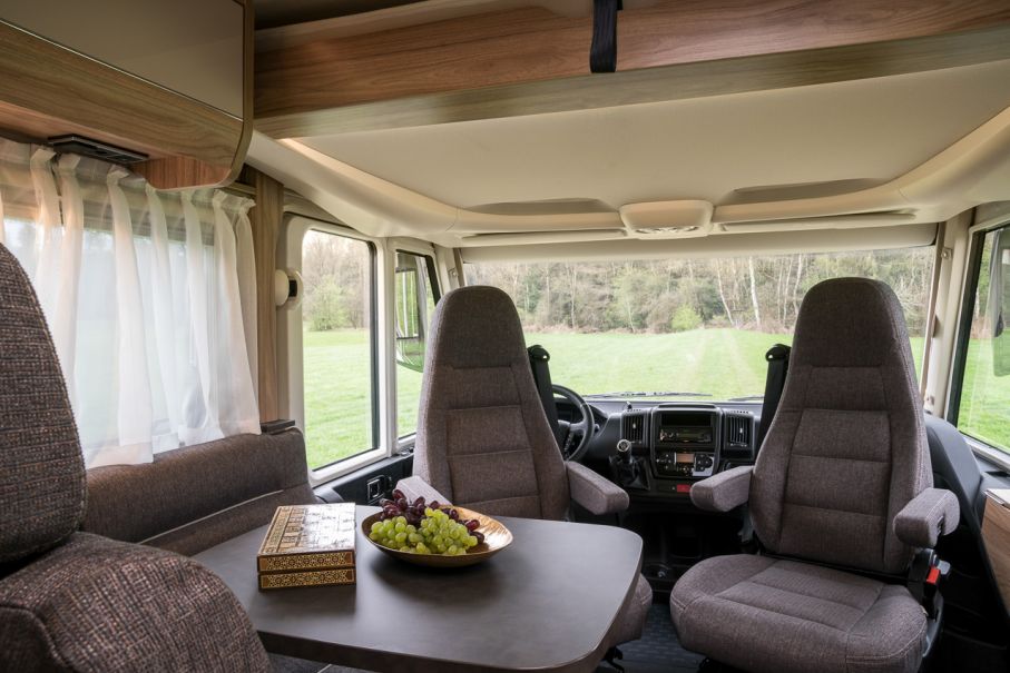 Hymermobil Exsis i588