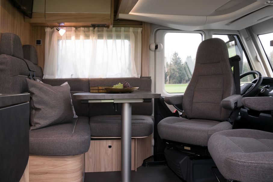 Hymermobil Exsis i588